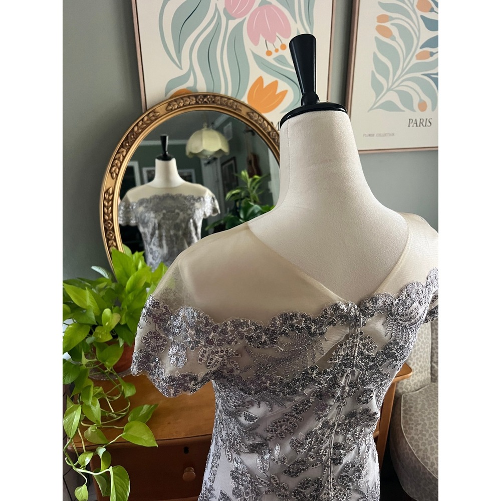 Tadashi Shoji Illusion Neck Metalic Embroidered Lace Sheath Dress Formal MOB - Picture 7 of 12